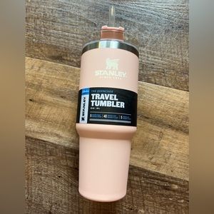 Brand new Stanley 30 oz quencher Nectar